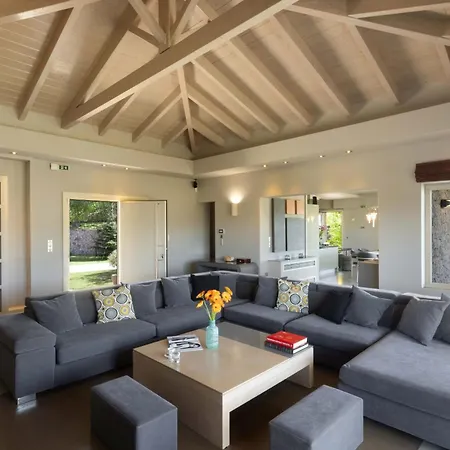 Villa Luxury Helanes